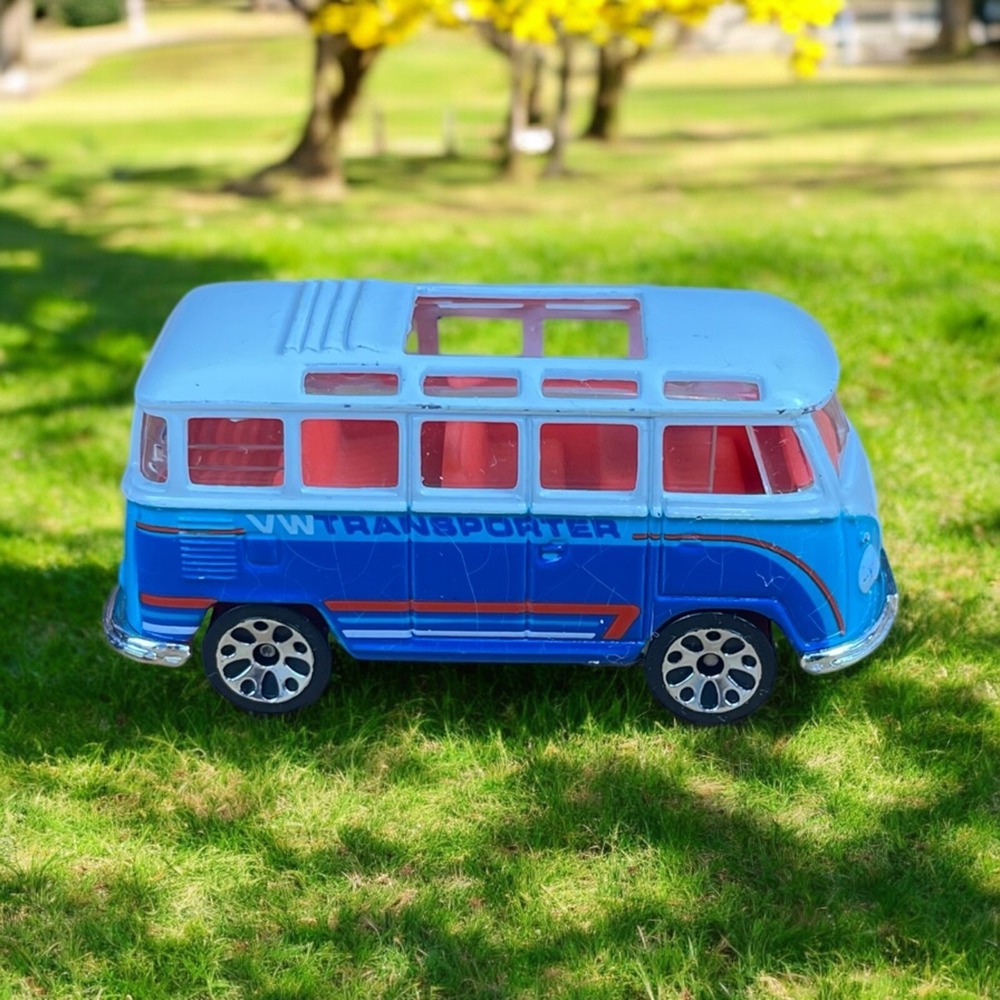 1998 Matchbox VW Transporter Volkswagen‎ 1:58 Blue & White Bus Diecast